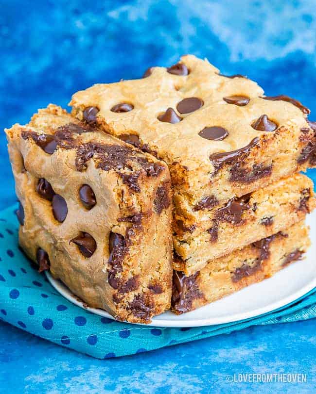 The Best Easy Chocolate Chip Cookie Bars • Love From The Oven