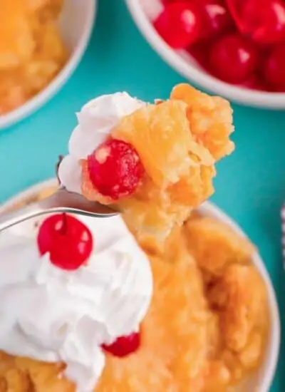 cropped-LARGE-pineapple-upside-down-cake-31.jpg
