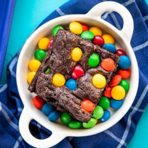 An overhead photo of M&Ms brownies