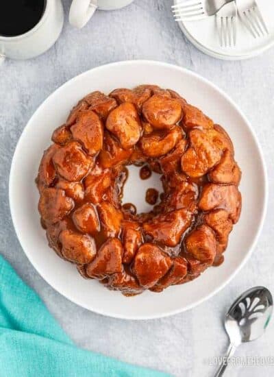 A plate of monkey bread.