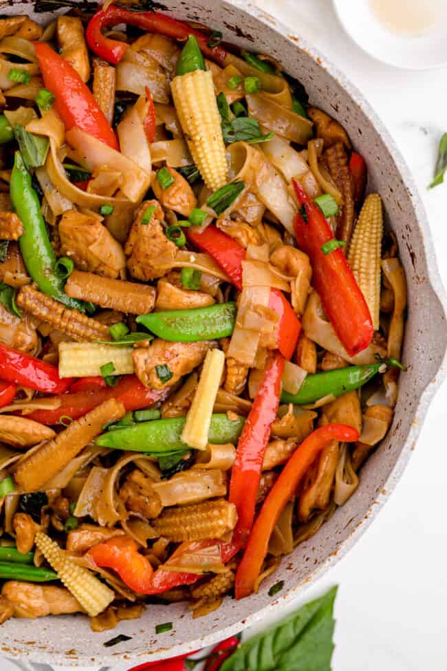 A pan full of drunken noodles.