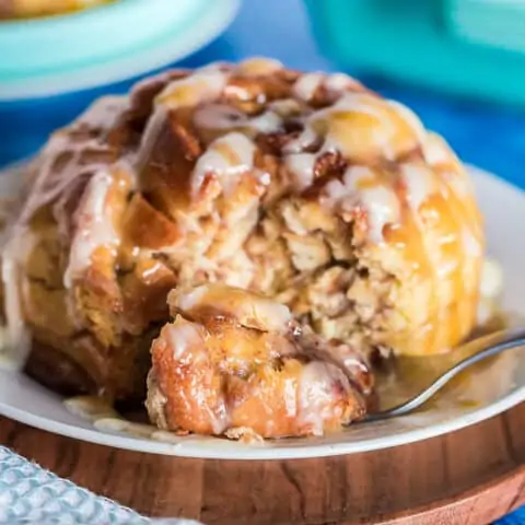 A close up photo of a cinnamon roll.