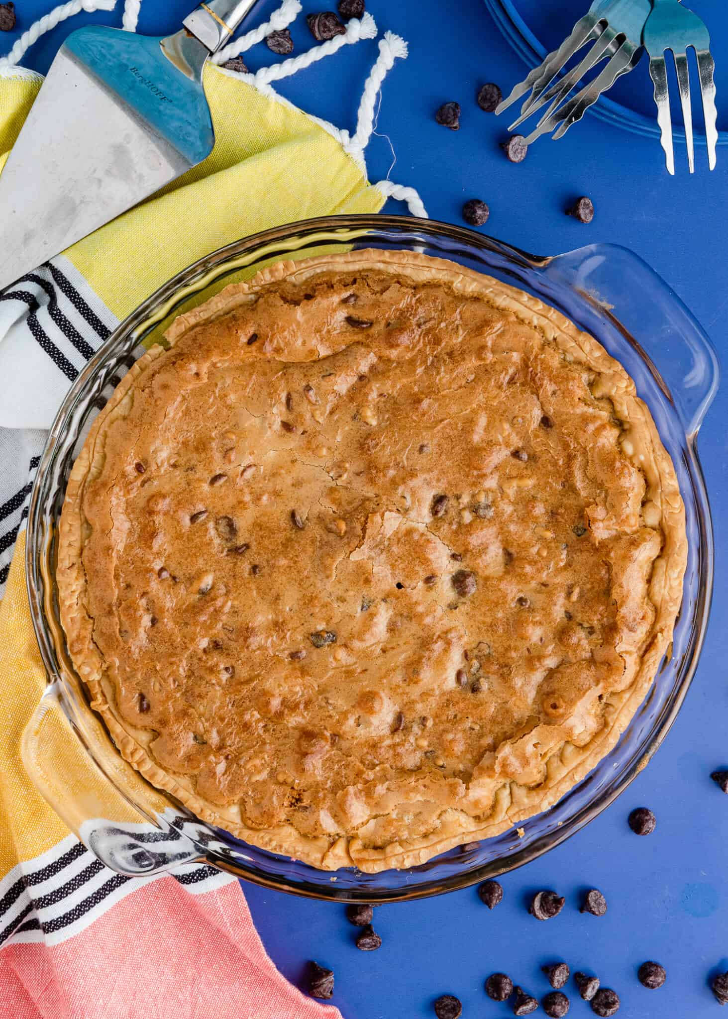 Chocolate Chip Cookie Pie • Love From The Oven