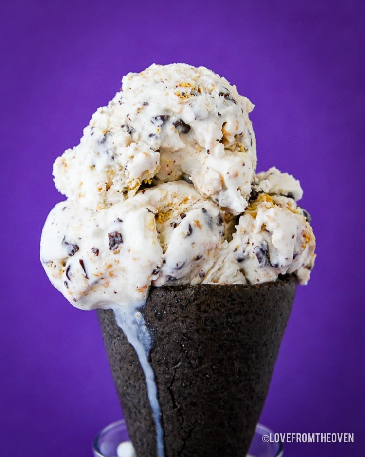 Close up of an ice cream cone.