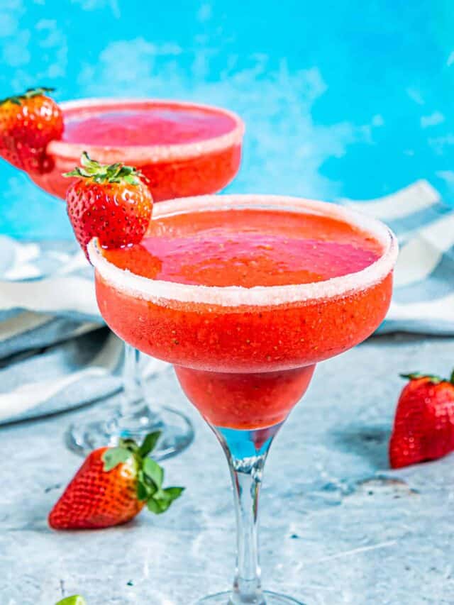 cropped-LARGE-strawberry-daiquiri-10-of-18.jpg