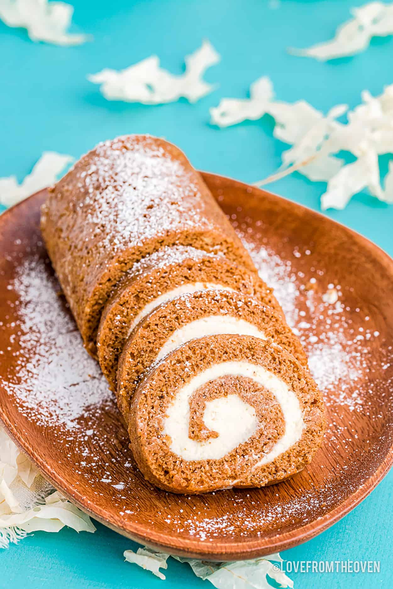 Pumpkin Roll Recipe (and VIDEO!) - Easy Pumpkin Roll