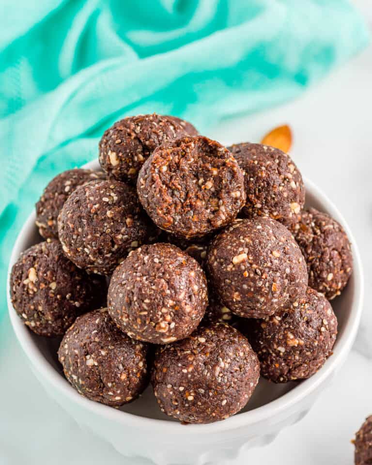 A bowl of no bake energy bites
