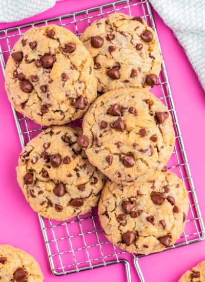 photos of chocolate chip cookies