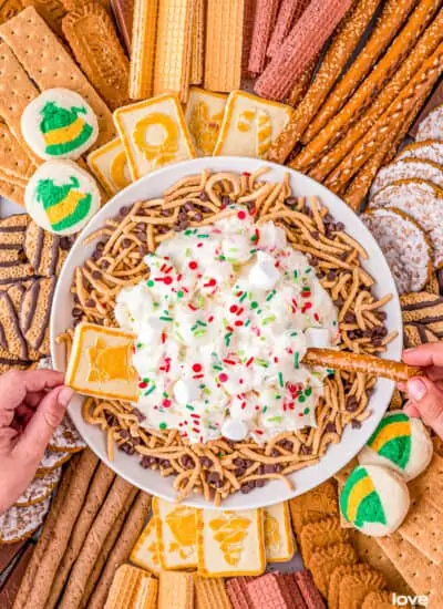Buddy the elf dip with cookies