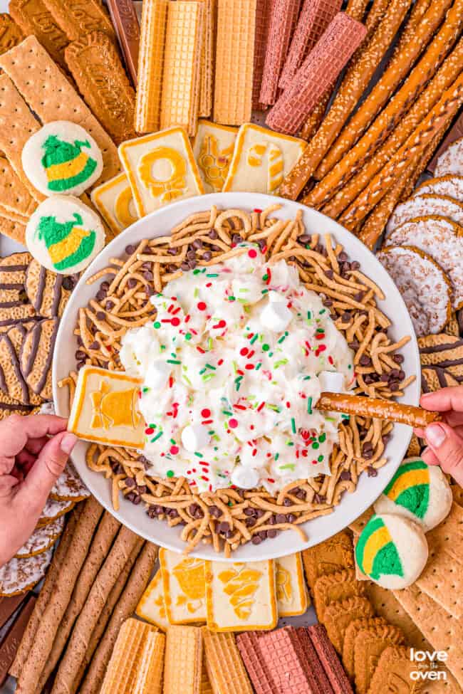 Buddy the elf dip with cookies