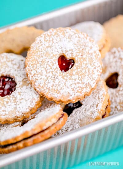 Linzer cookies in a tray