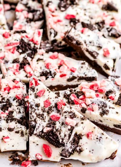 Peppermint Oreo bark