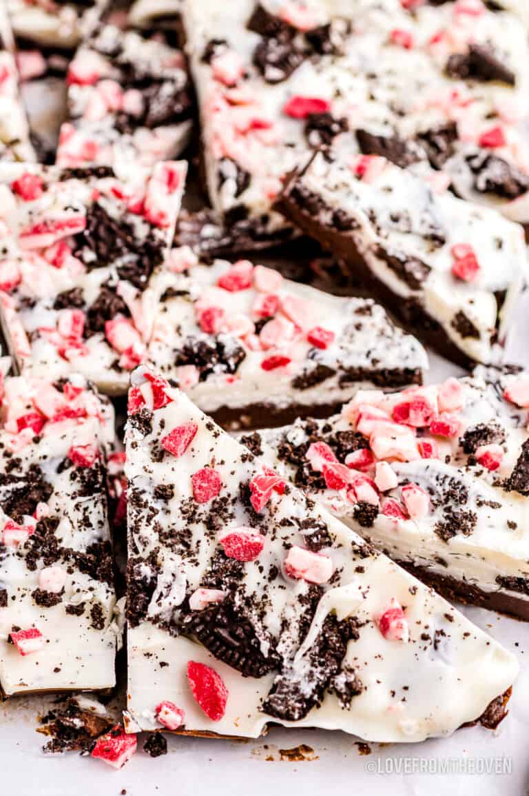 Peppermint Oreo bark