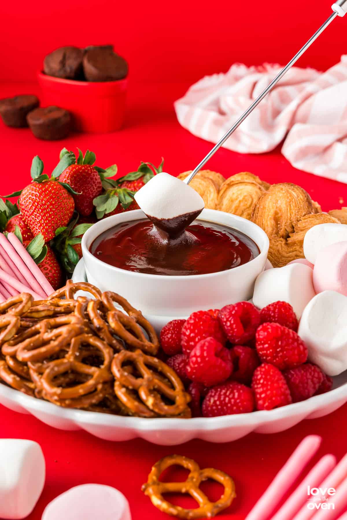 Chocolate Fondue Recipe (Quick and Easy!) • Love From The Oven