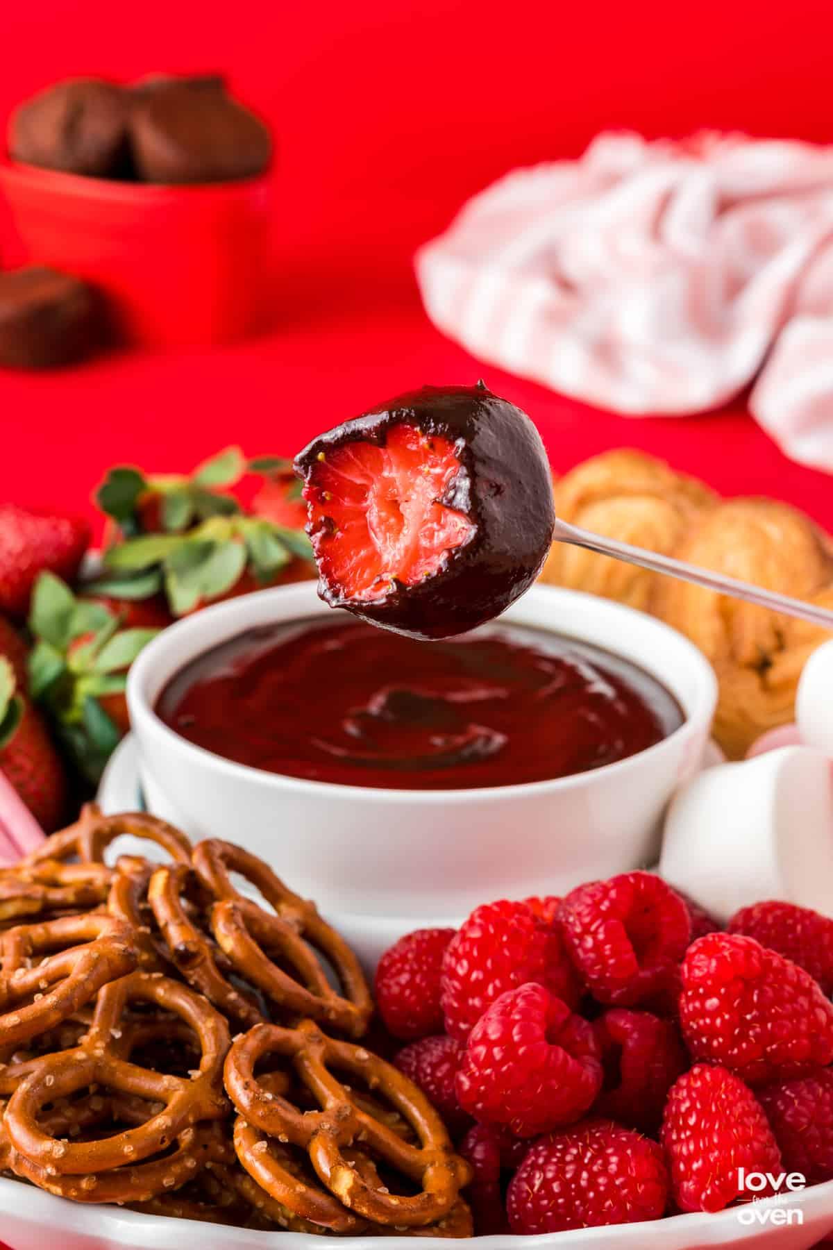 Easy Chocolate Fondue Recipe (Only 5 ingredients!) - Olivia's Cuisine