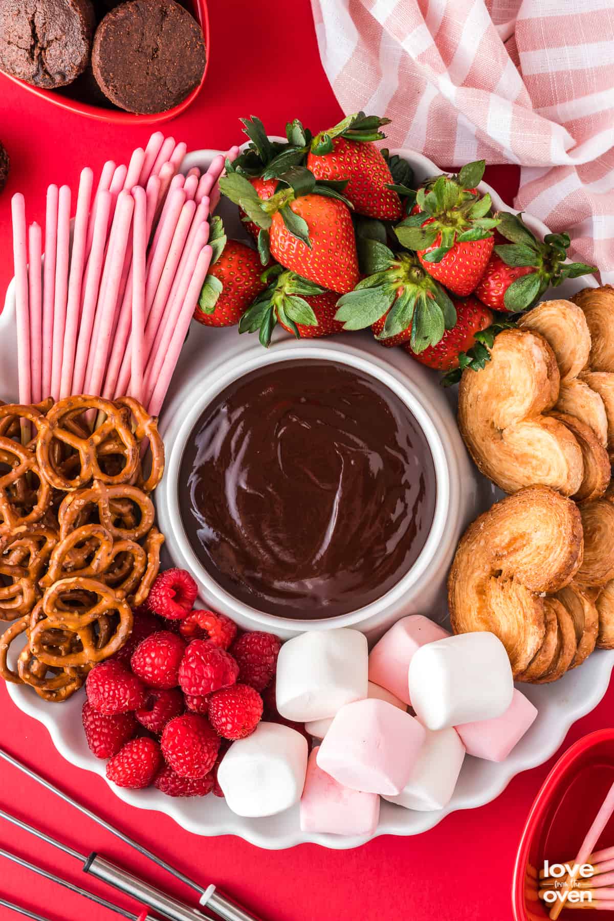 Chocolate Fondue Recipe (Quick and Easy!) • Love From The Oven