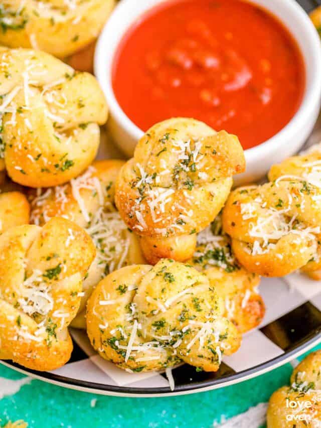 cropped-garlic-knots-recipe-32.jpg