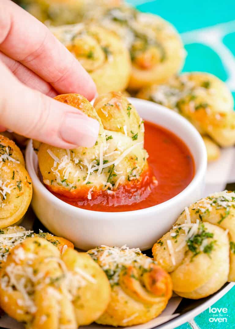 Easy Garlic Knots Love From The Oven