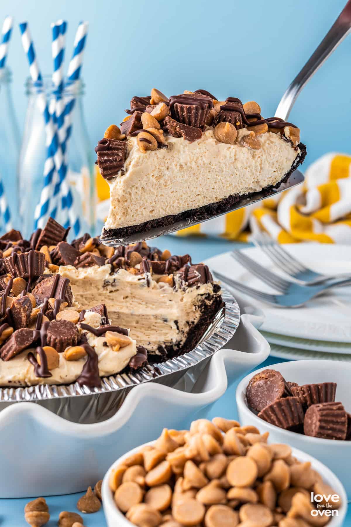 https://www.lovefromtheoven.com/wp-content/uploads/2022/05/no-bake-peanut-butter-pie-18.jpg