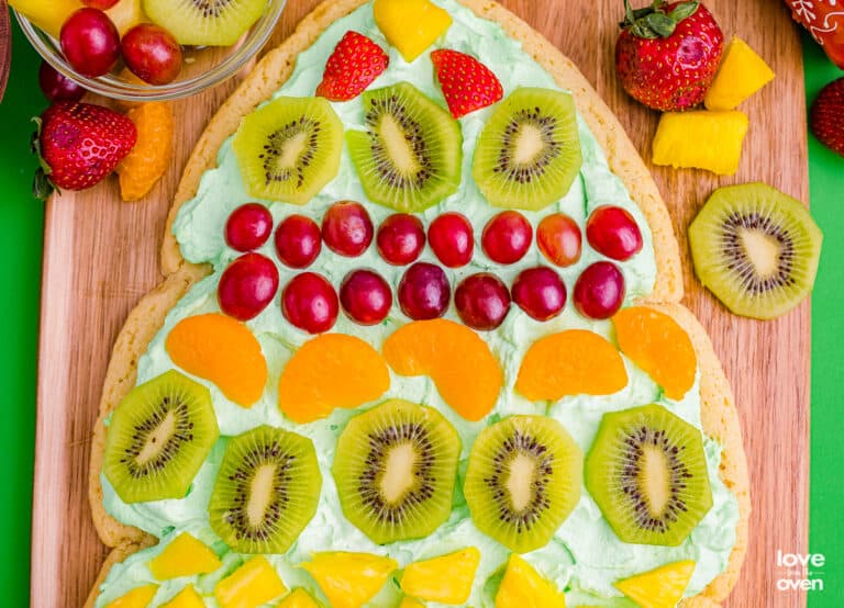 Christmas Fruit Pizza • Love From The Oven