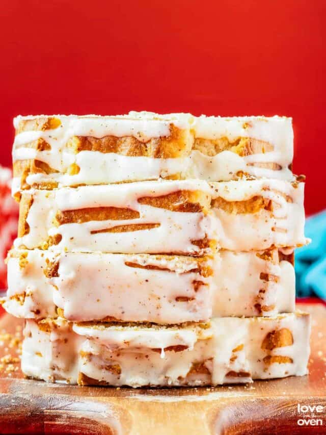 A stack of slices of eggnog bread.