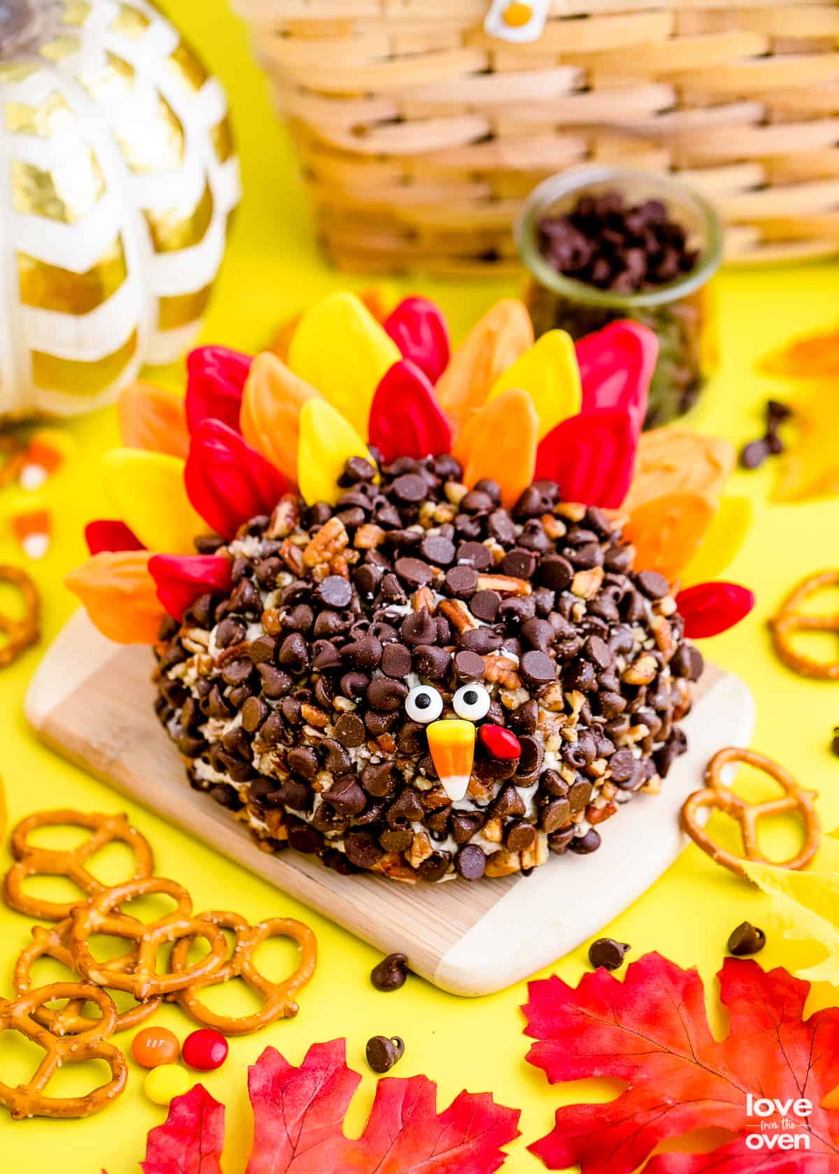 Turkey Dessert Cheese Ball