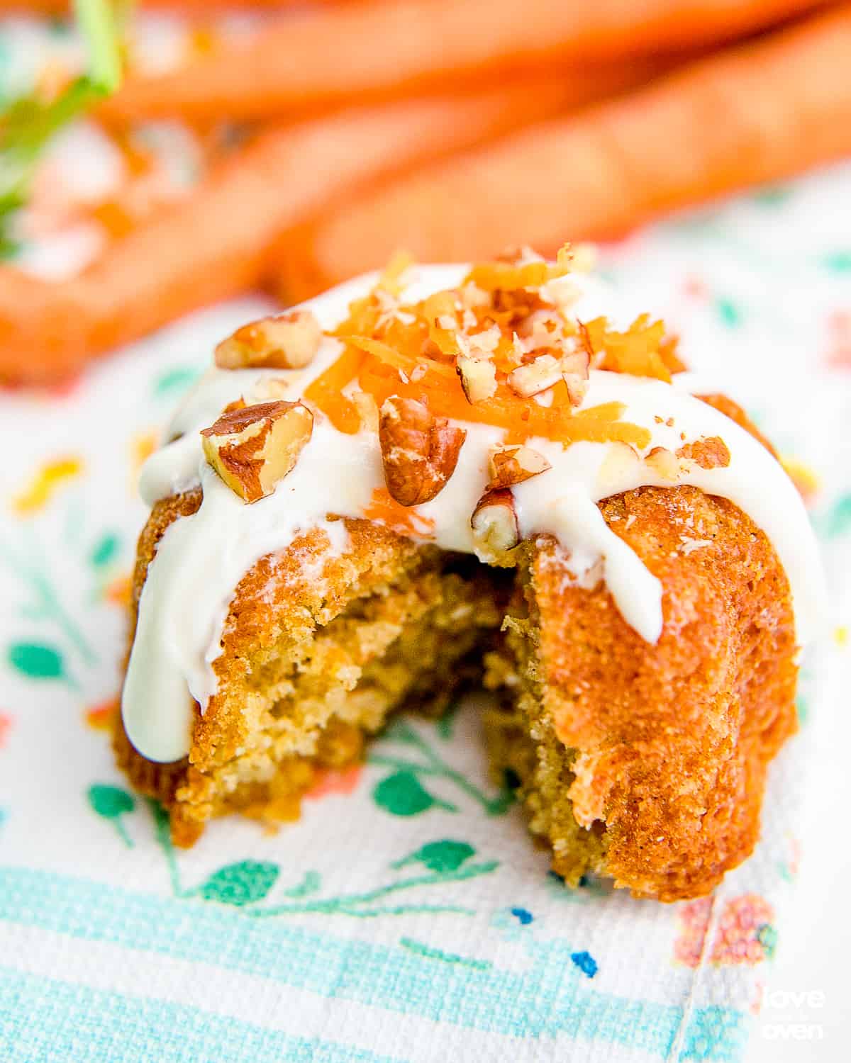 EASY Mini Carrot Bundt Cakes Recipe (Video) - Gluesticks Blog