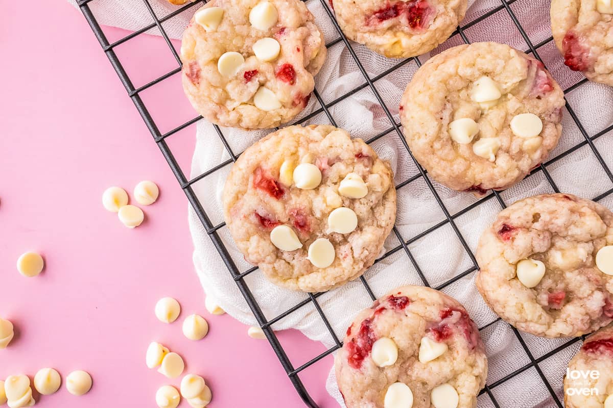 Dye Free Strawberry Cookies - The Whole Cook